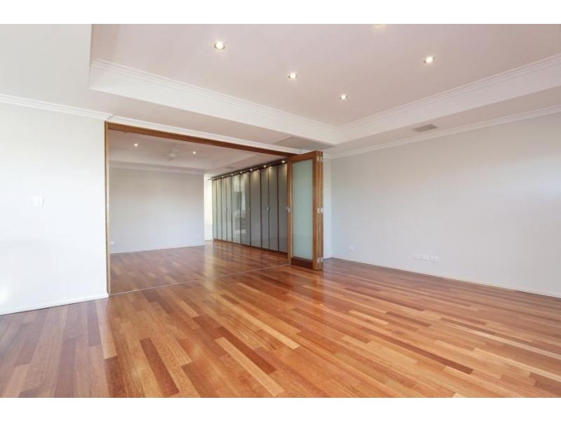 69 Tranby Road, Maylands WA 6051