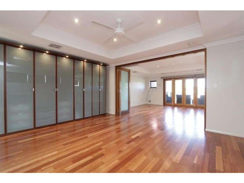 69 Tranby Road, Maylands WA 6051