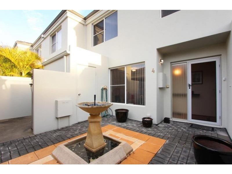 4/19 Fogerthorpe Crescent, Maylands WA 6051