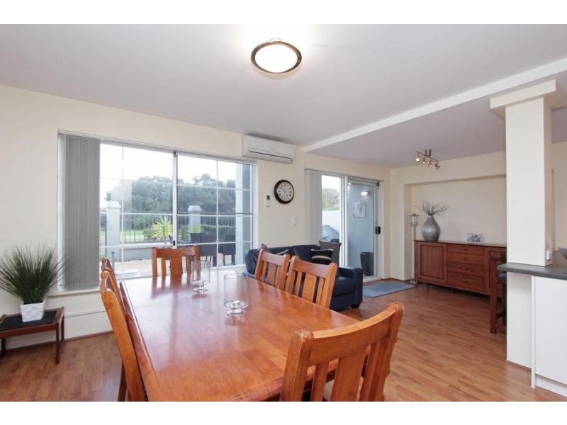 4/19 Fogerthorpe Crescent, Maylands WA 6051