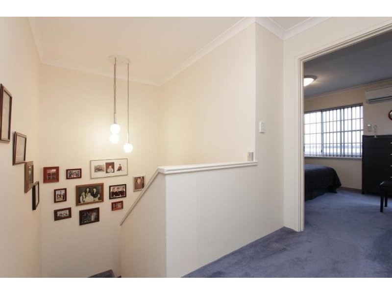 4/19 Fogerthorpe Crescent, Maylands WA 6051