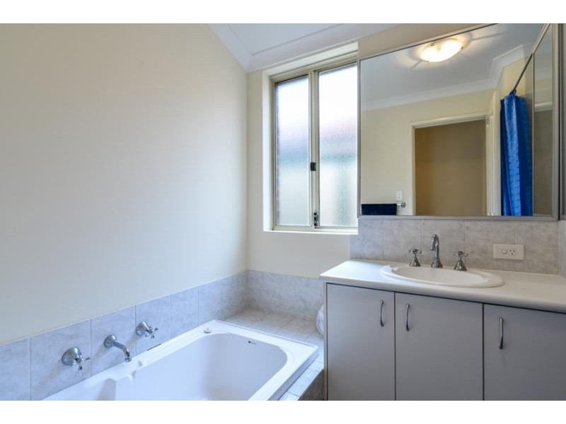 14 Harris Street, Carlisle WA 6101