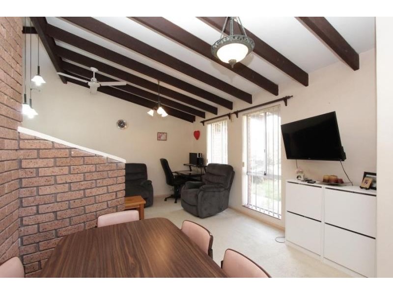 4/12 Walga Court, Yokine WA 6060