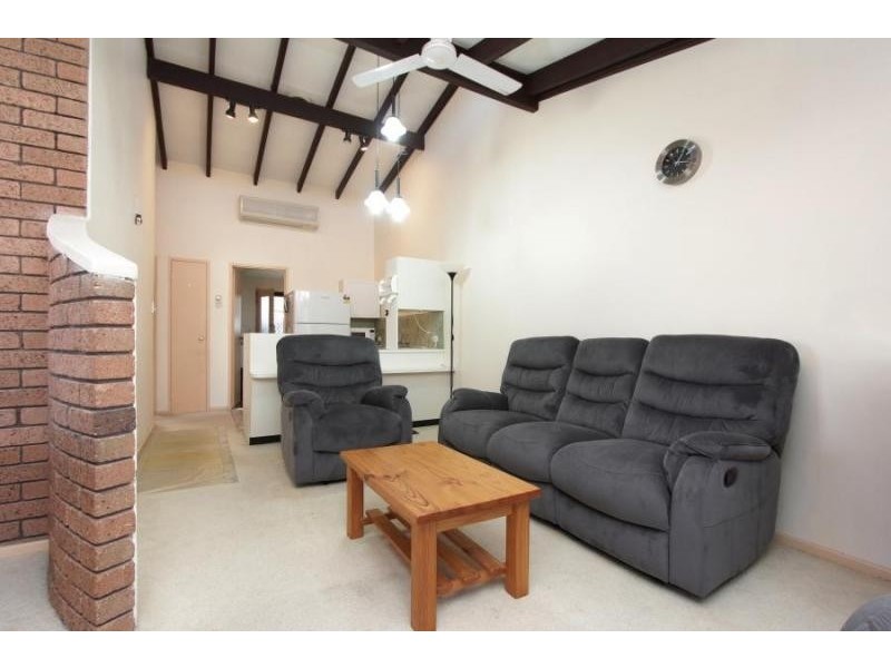 4/12 Walga Court, Yokine WA 6060