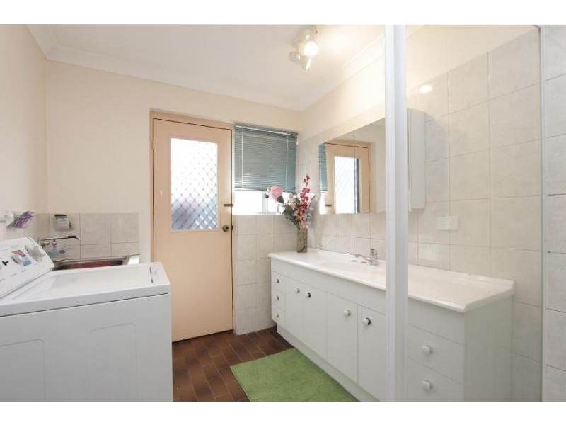 4/12 Walga Court, Yokine WA 6060