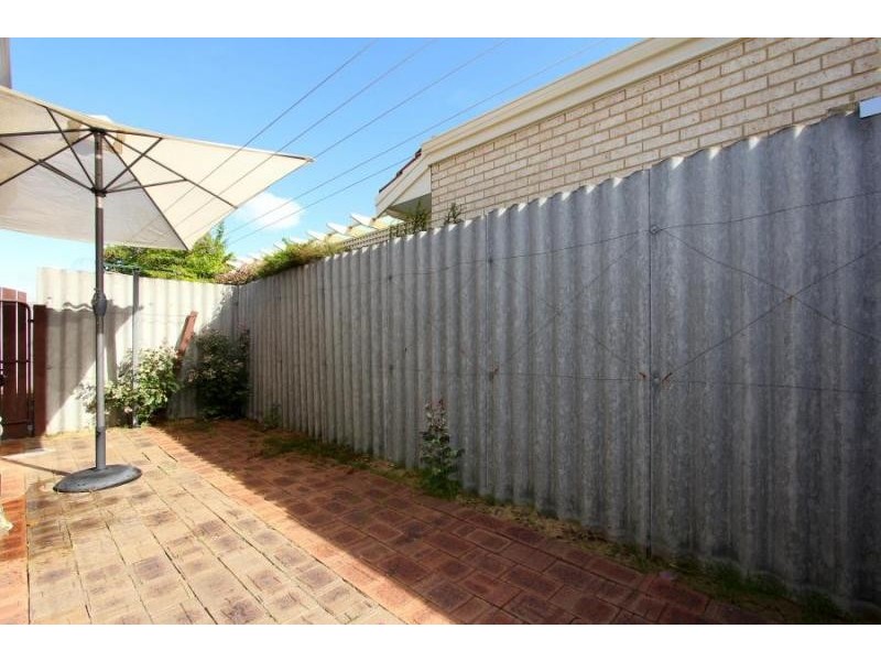 4/12 Walga Court, Yokine WA 6060