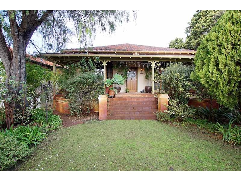 32 Regent Street West, Mount Lawley WA 6050