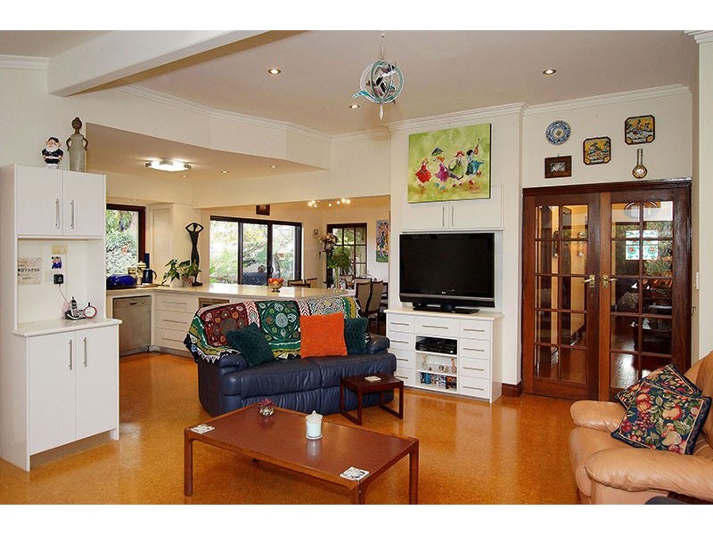 32 Regent Street West, Mount Lawley WA 6050