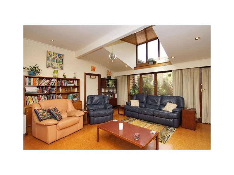 32 Regent Street West, Mount Lawley WA 6050