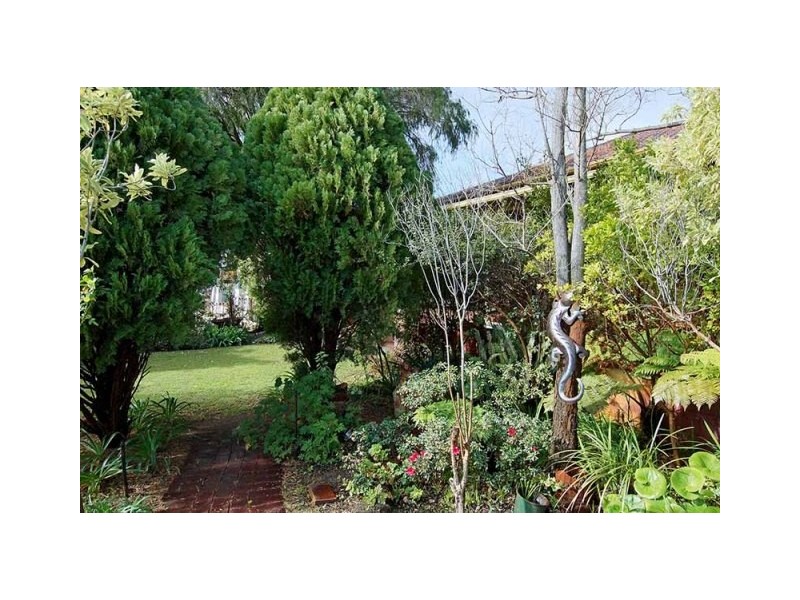 32 Regent Street West, Mount Lawley WA 6050