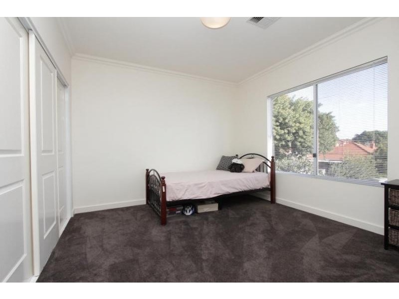 71B Tenth Ave, Inglewood WA 6052