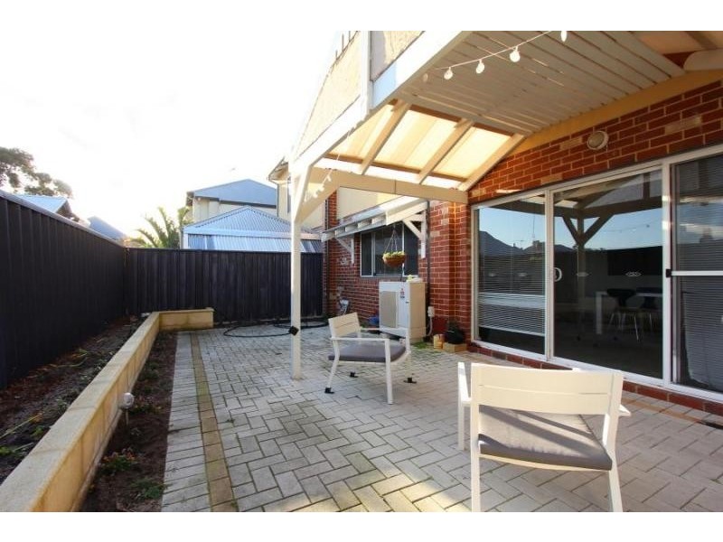 71B Tenth Ave, Inglewood WA 6052