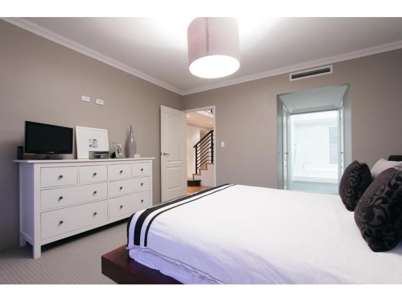 20 Halifax Road, Maylands WA 6051