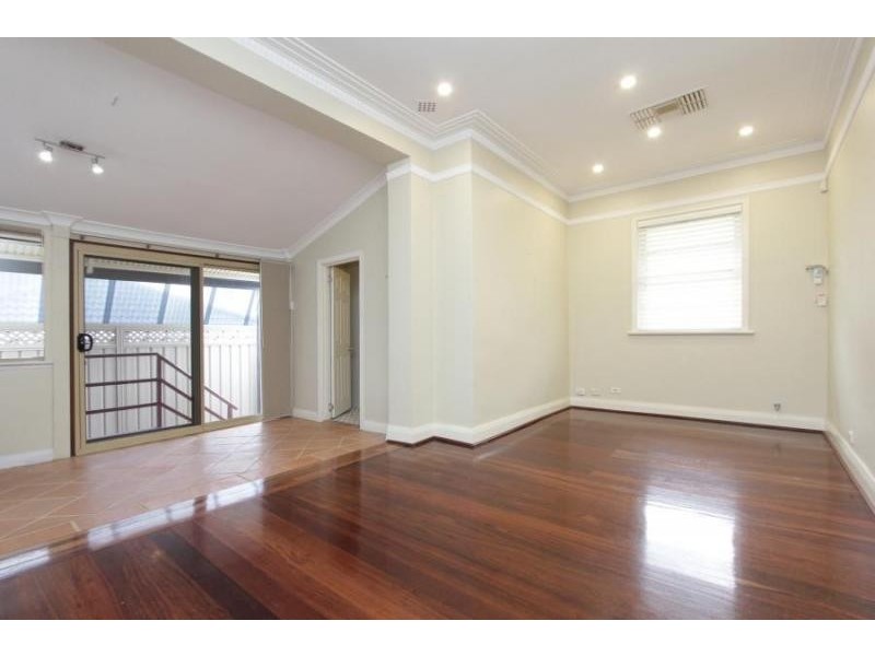 27 Toowong, Bayswater WA 6053