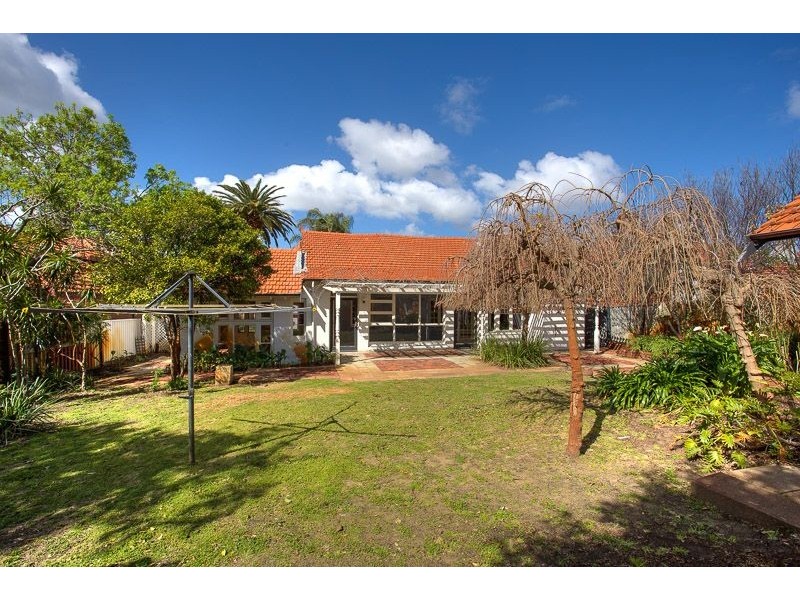 4 Thirlmere Road, Mount Lawley WA 6050