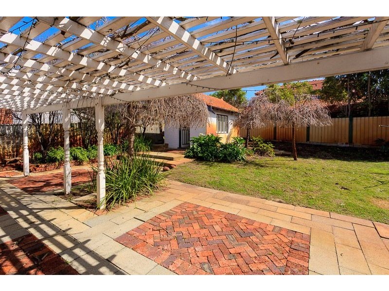 4 Thirlmere Road, Mount Lawley WA 6050