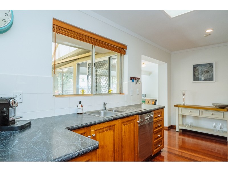 15 Cobden Street, Bayswater WA 6053
