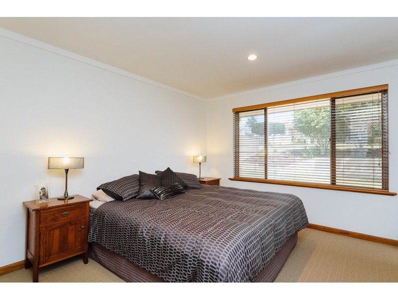 15 Cobden Street, Bayswater WA 6053