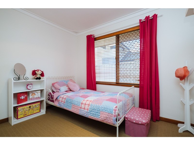 15 Cobden Street, Bayswater WA 6053