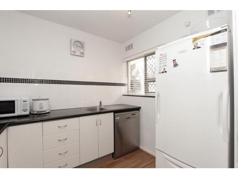 3/109 Pola Street, Dianella WA 6059