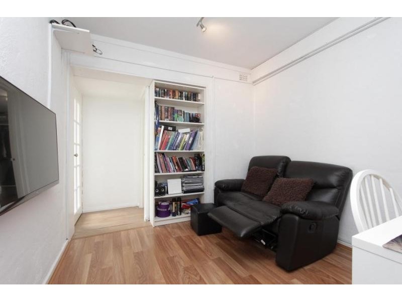 3/109 Pola Street, Dianella WA 6059