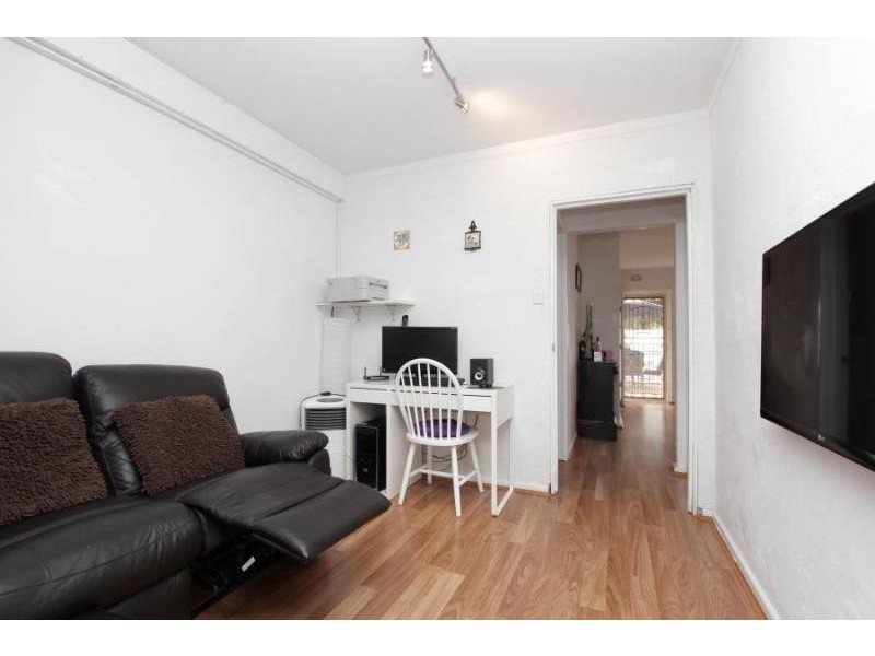 3/109 Pola Street, Dianella WA 6059