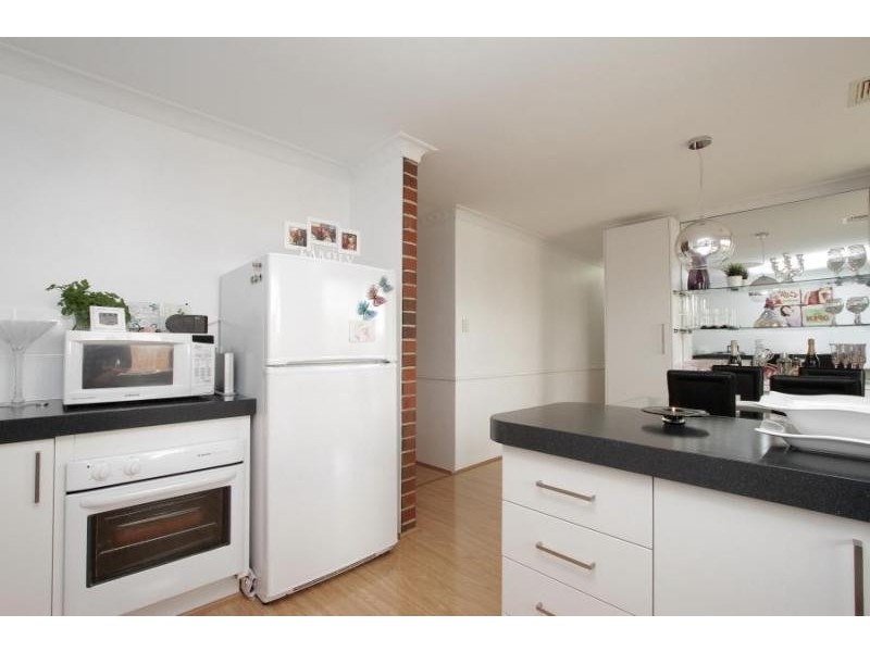 18/83 Peninsula Road, Maylands WA 6051