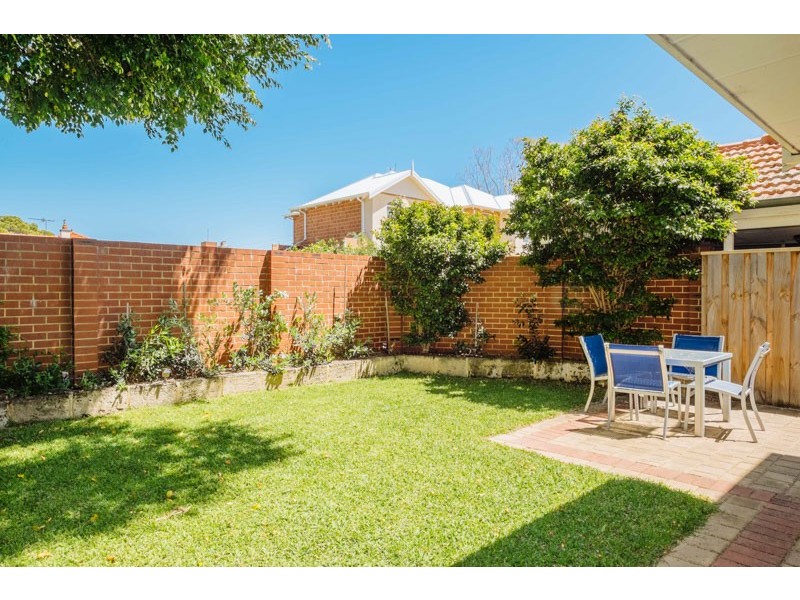 135A Tenth Avenue, Inglewood WA 6052