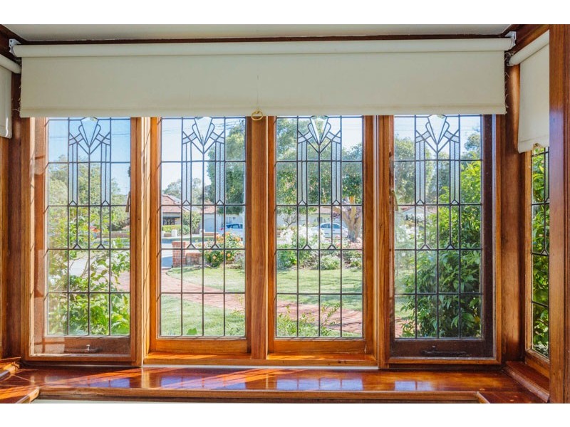 16 Elstree Avenue, Menora WA 6050