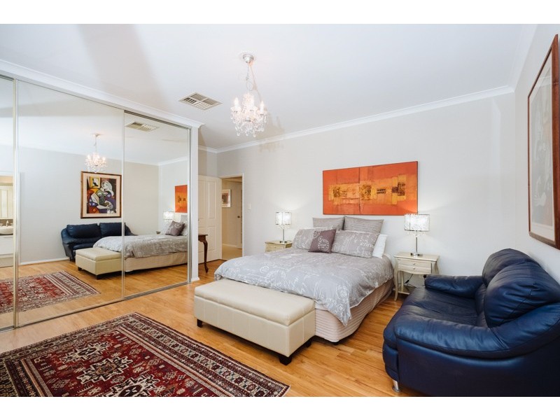 8A Wandarrie Avenue, Yokine WA 6060