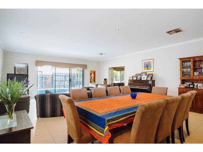 8A Wandarrie Avenue, Yokine WA 6060