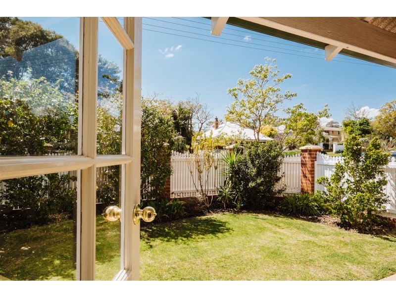 Unit 1/127 Ninth Avenue, Inglewood WA 6052