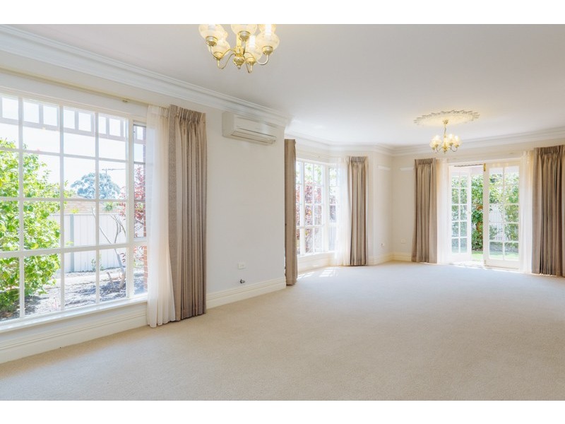 Unit 1/127 Ninth Avenue, Inglewood WA 6052