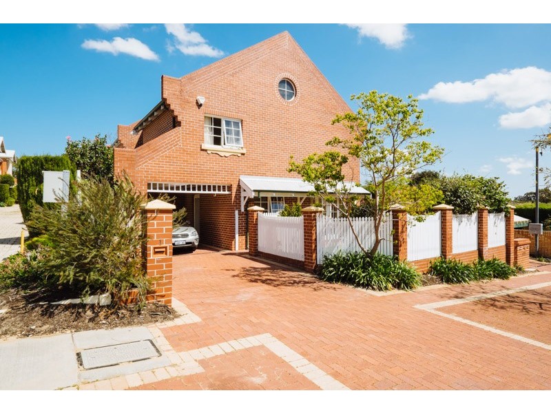 Unit 1/127 Ninth Avenue, Inglewood WA 6052