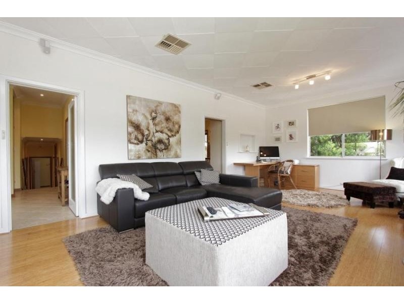 29 Shannon Road, Dianella WA 6059