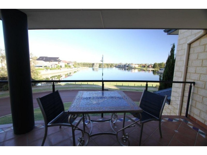 4 Tourer Court, Maylands WA 6051