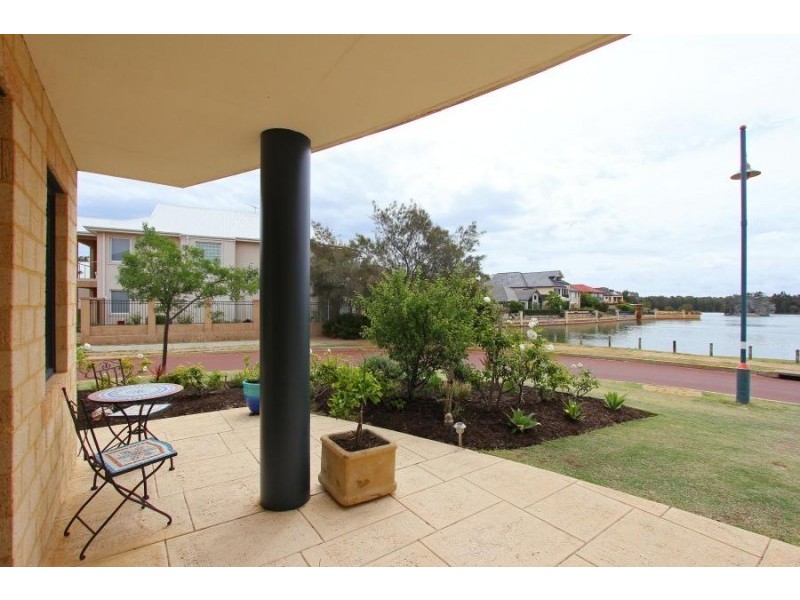 4 Tourer Court, Maylands WA 6051