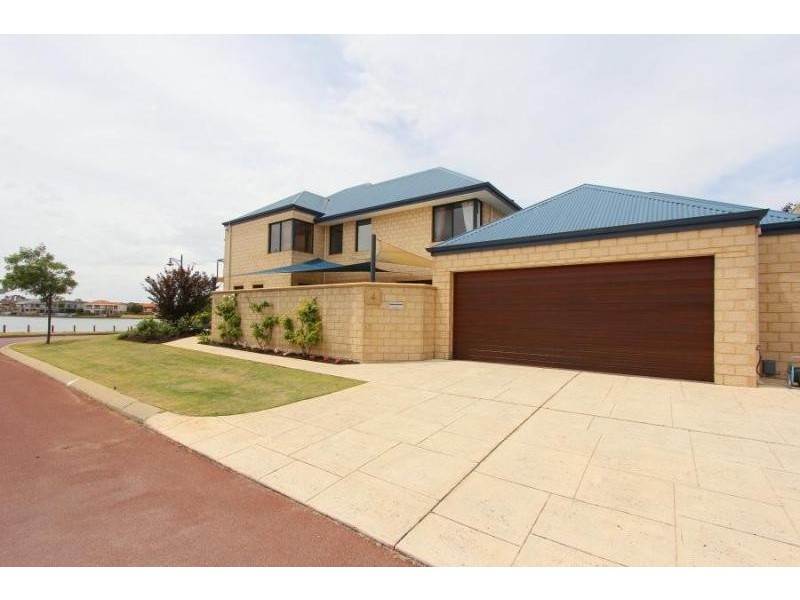 4 Tourer Court, Maylands WA 6051