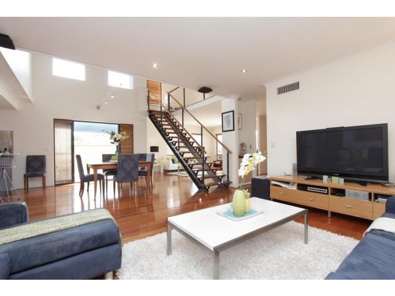 4 Tourer Court, Maylands WA 6051