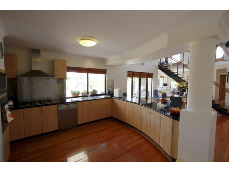 4 Tourer Court, Maylands WA 6051
