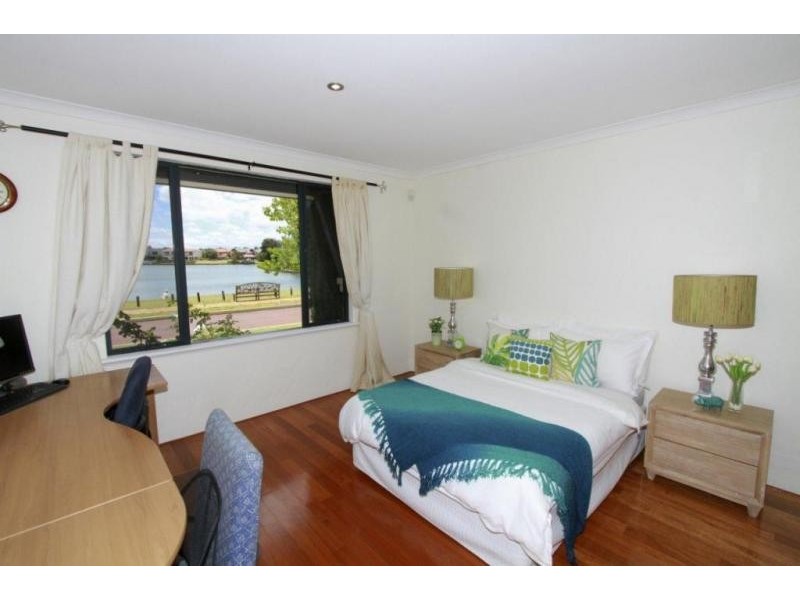 4 Tourer Court, Maylands WA 6051