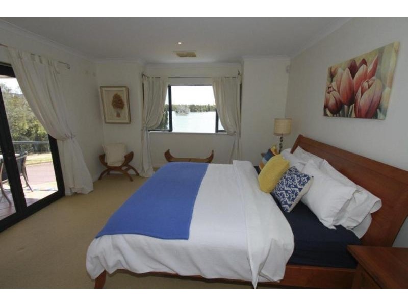 4 Tourer Court, Maylands WA 6051