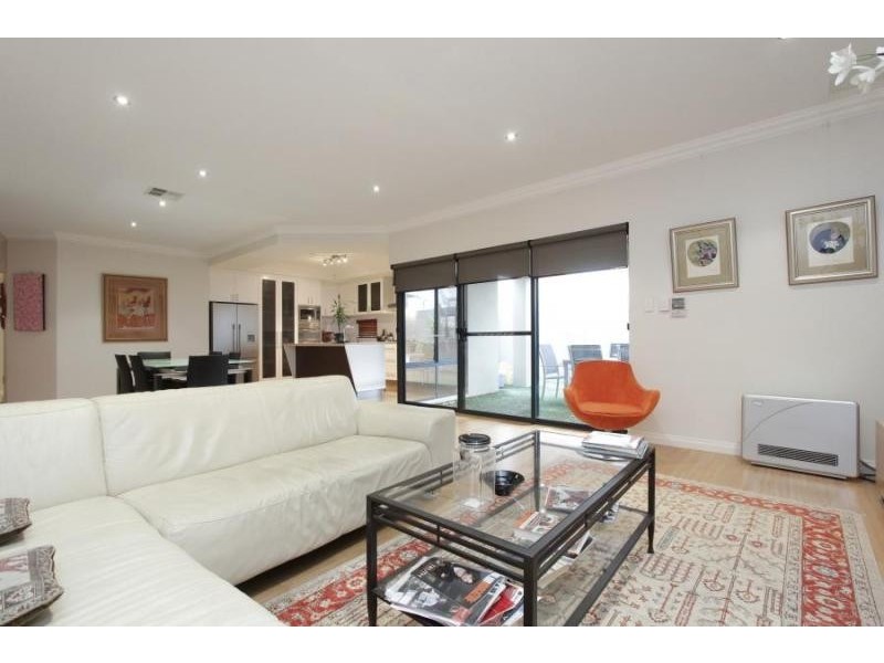 425A Hector Street, Yokine WA 6060