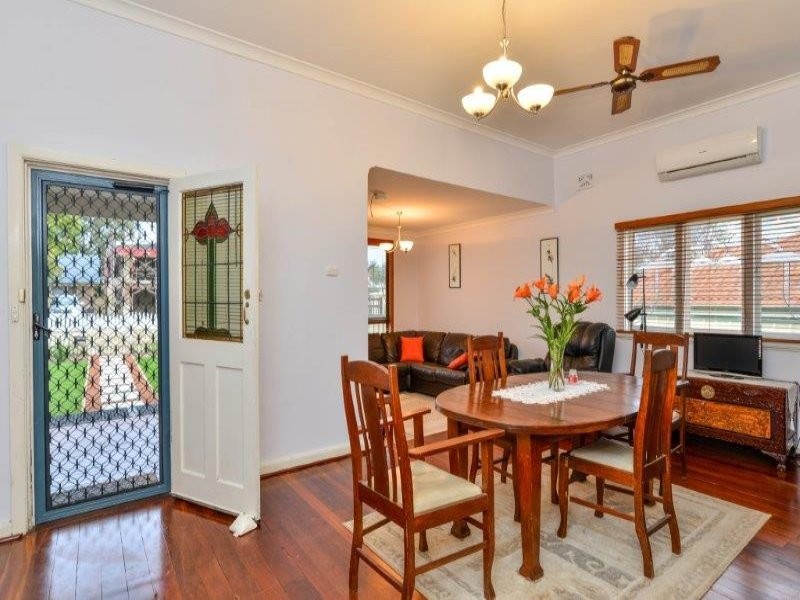 64 The Strand, Bayswater WA 6053