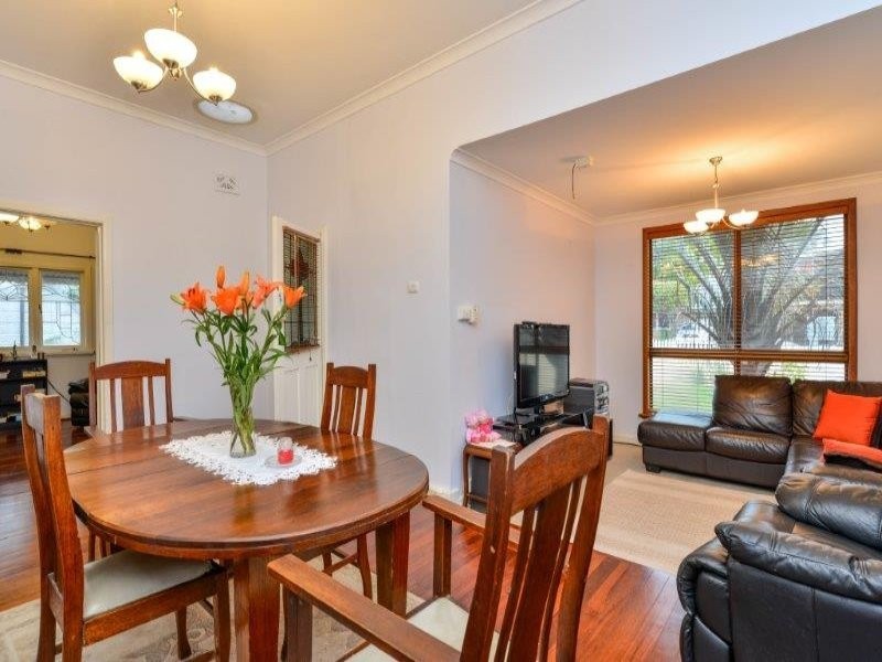 64 The Strand, Bayswater WA 6053