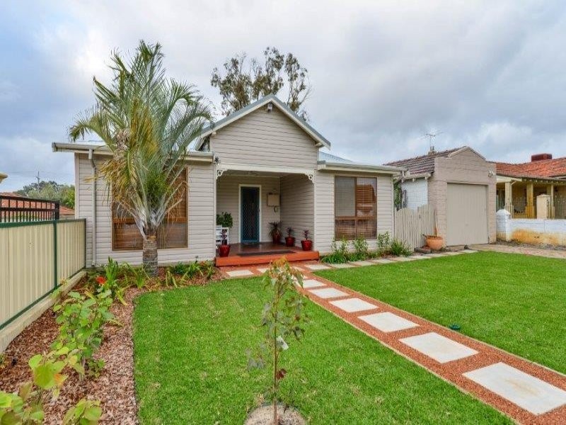 64 The Strand, Bayswater WA 6053