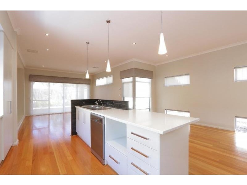 4A Burns Avenue, Yokine WA 6060