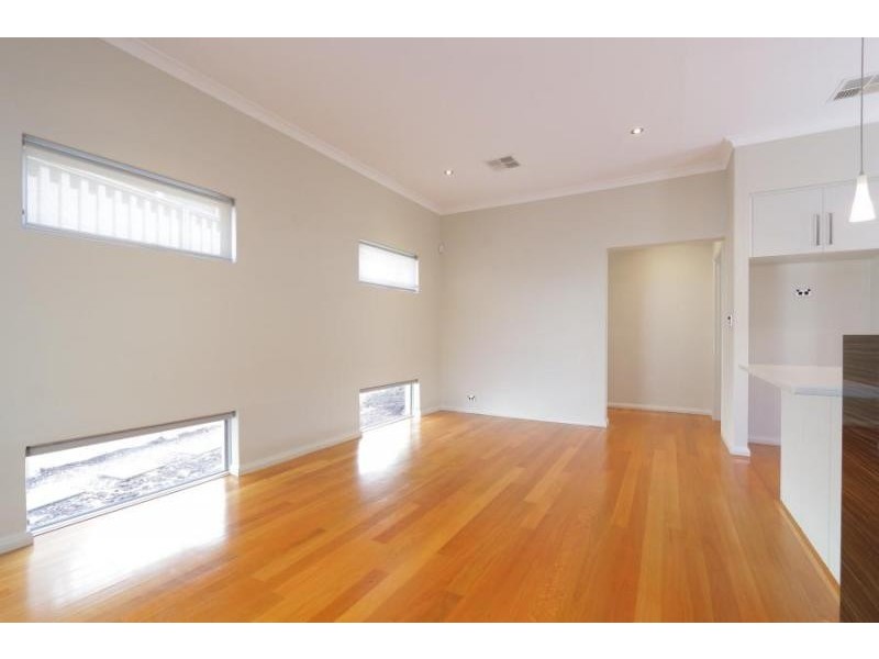 4A Burns Avenue, Yokine WA 6060