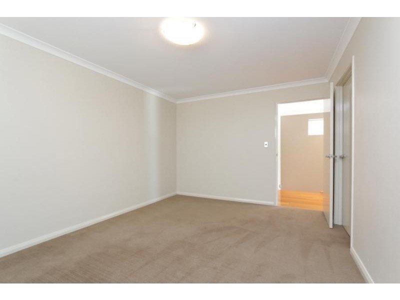 4A Burns Avenue, Yokine WA 6060
