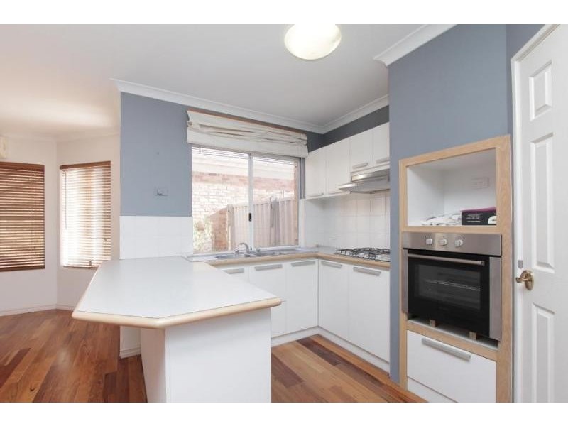 2/57 Kirkham Hill Terrace, Maylands WA 6051